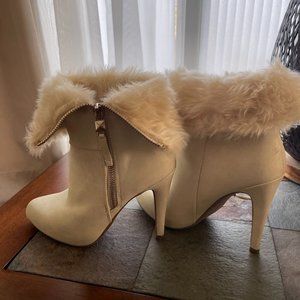 Jennifer Lopez Boot heel